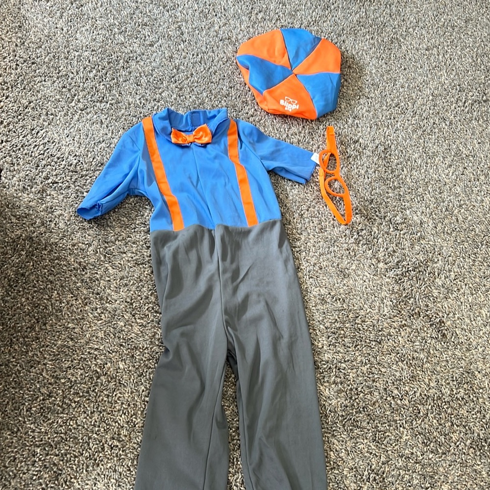 BLIPPI 3-4T Halloween costume. Perfect condition.
